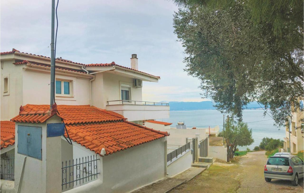 Amazing Home In Chalkida With Wifi Екстер'єр фото