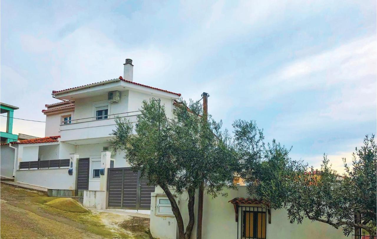 Amazing Home In Chalkida With Wifi Екстер'єр фото