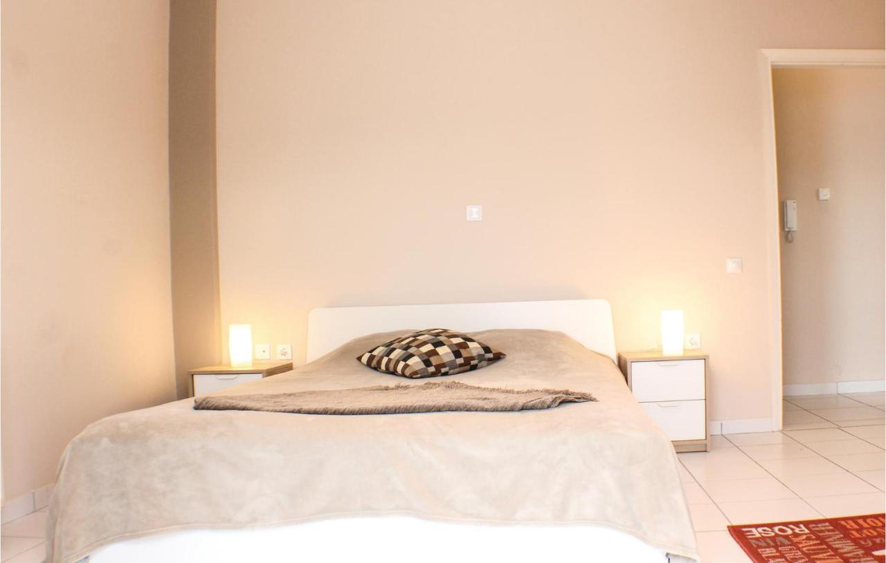 Amazing Home In Chalkida With Wifi Екстер'єр фото