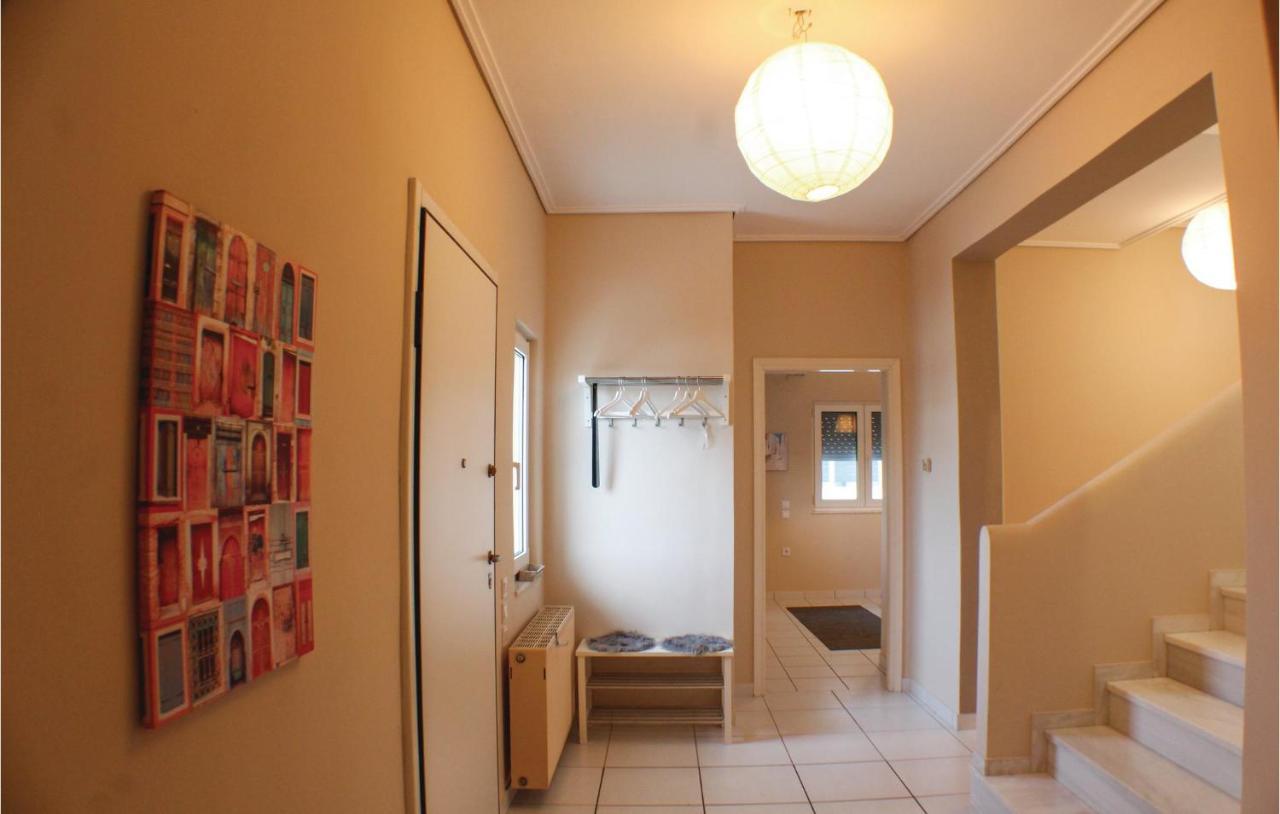 Amazing Home In Chalkida With Wifi Екстер'єр фото