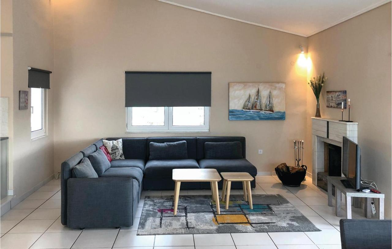 Amazing Home In Chalkida With Wifi Екстер'єр фото