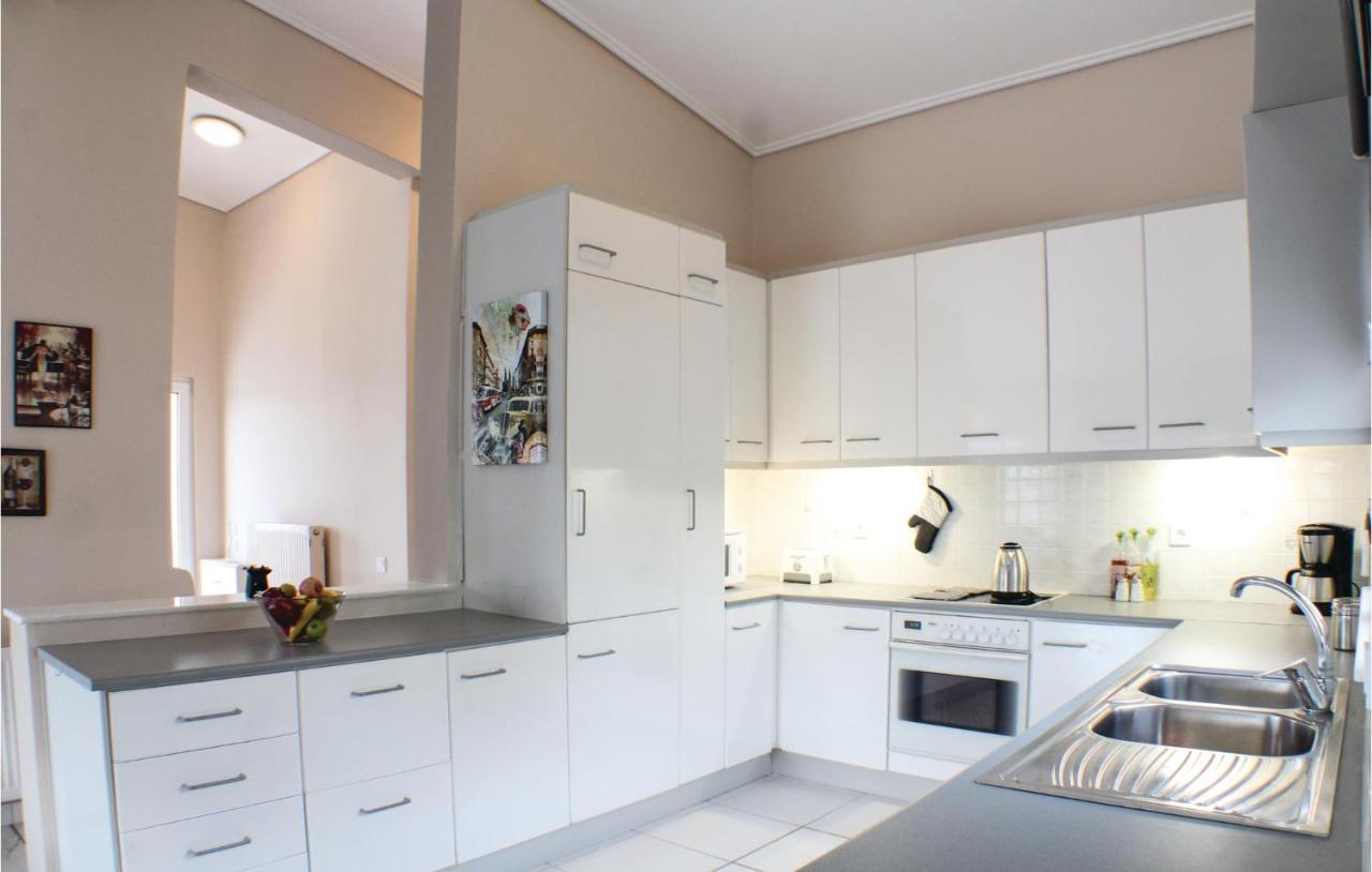 Amazing Home In Chalkida With Wifi Екстер'єр фото